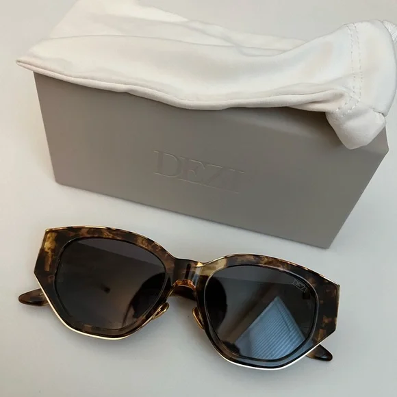 Accessories | Dezi Sunglasses Charge It | Poshmark display picture 1
